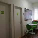 큐브 센트럴 룸스 포 2