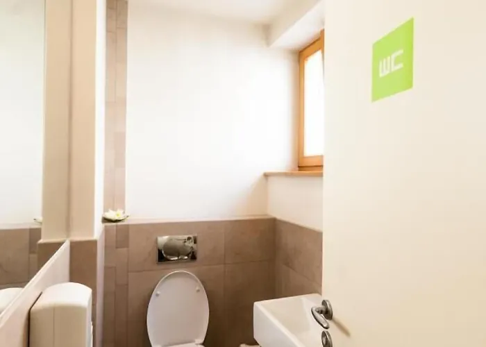 Cube For 2 Hostal Liubliana