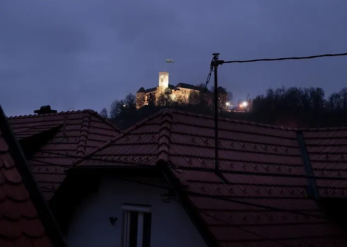 Vandrarhem Cube For 2 *