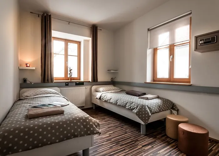 Cube For 2 Hostal Liubliana