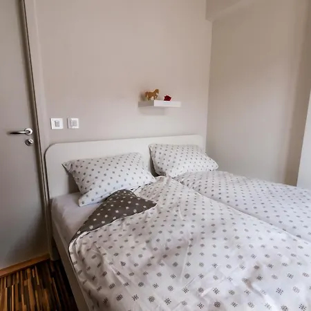 Cube For 2 * לובליאנה