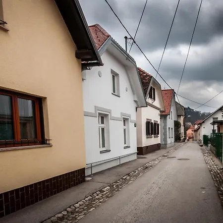 אכסניה Cube For 2 לובליאנה